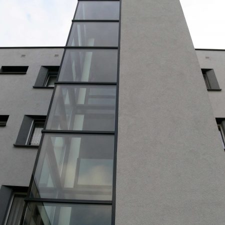Lift aus Stahl und Glas für WAG Linz, ausgeführt von Firma Linzner